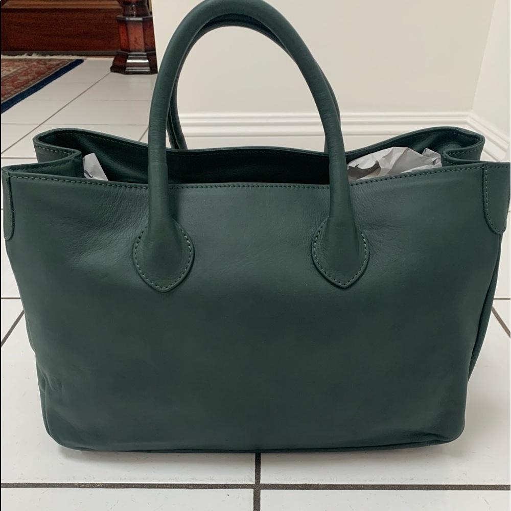 Mark & Graham - The Elisabetta Slouch Handbag - Sauvage Leather, Forest Green - Picture 5 of 8